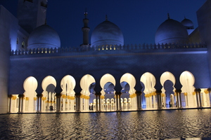 Sheikh Zayed Grand Mosque at night time